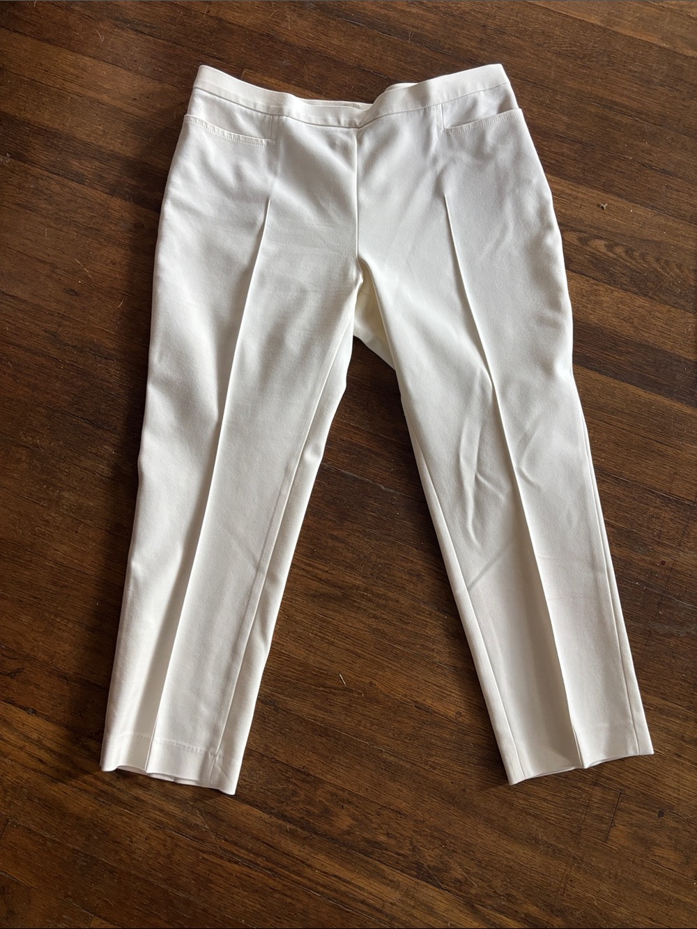 Akris Punto Cream Pull-On Ankle Pants